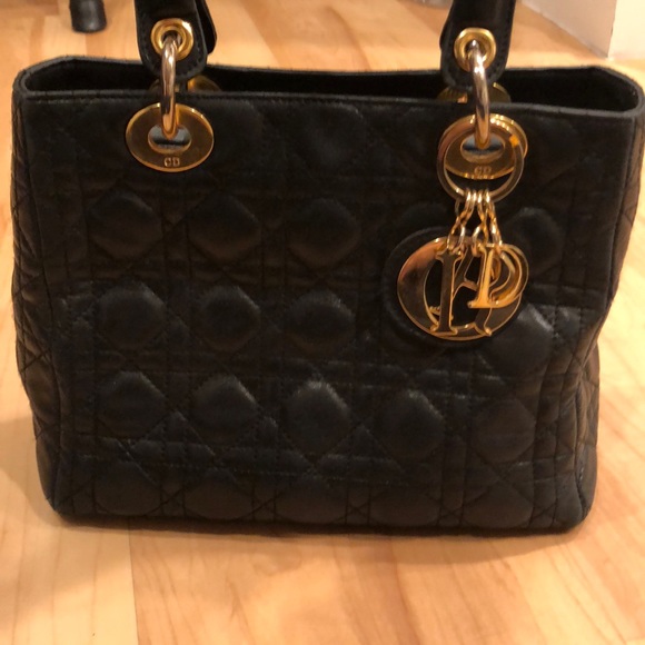 π(LAST CHANCE) CHRISTIAN DIOR
CANNAGE LAMBSKIN - Picture 3 of 8